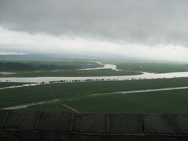 Yalu_River_Delta,_North_Korea.jpg